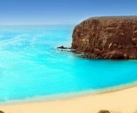 Edificio Comillas, Pe * Arrecife (Lanzarote)